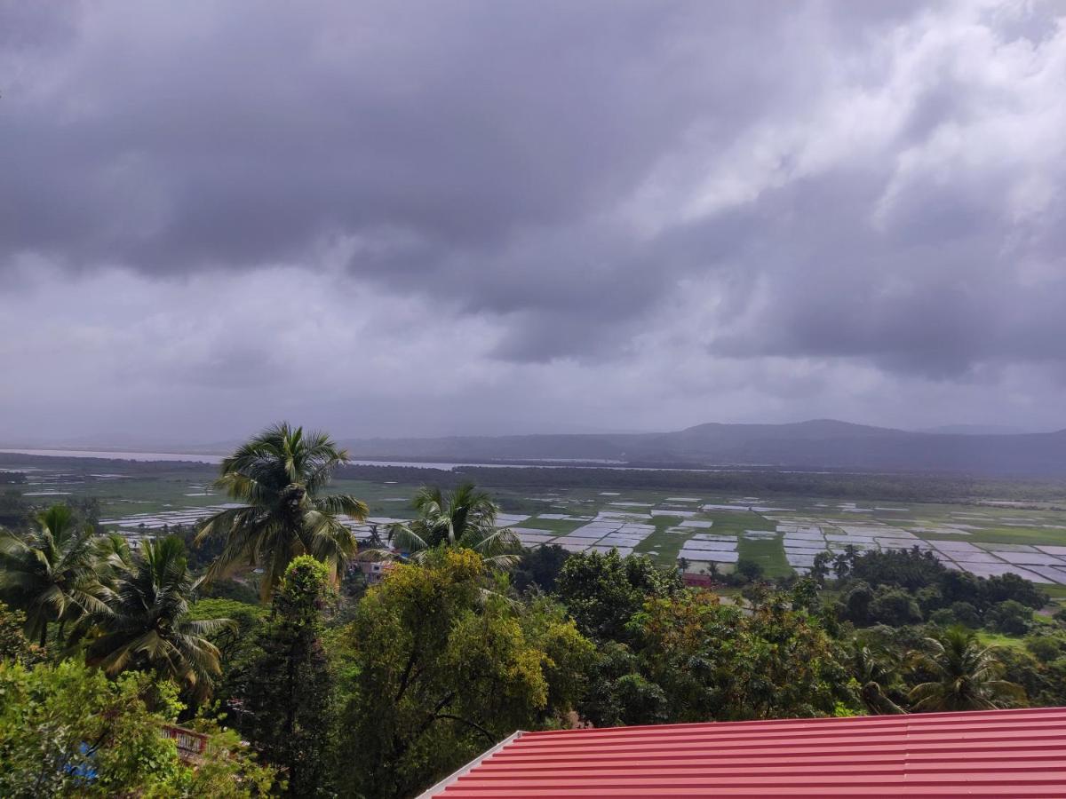 Whitehouse By Oxystays Hospitality Alibag