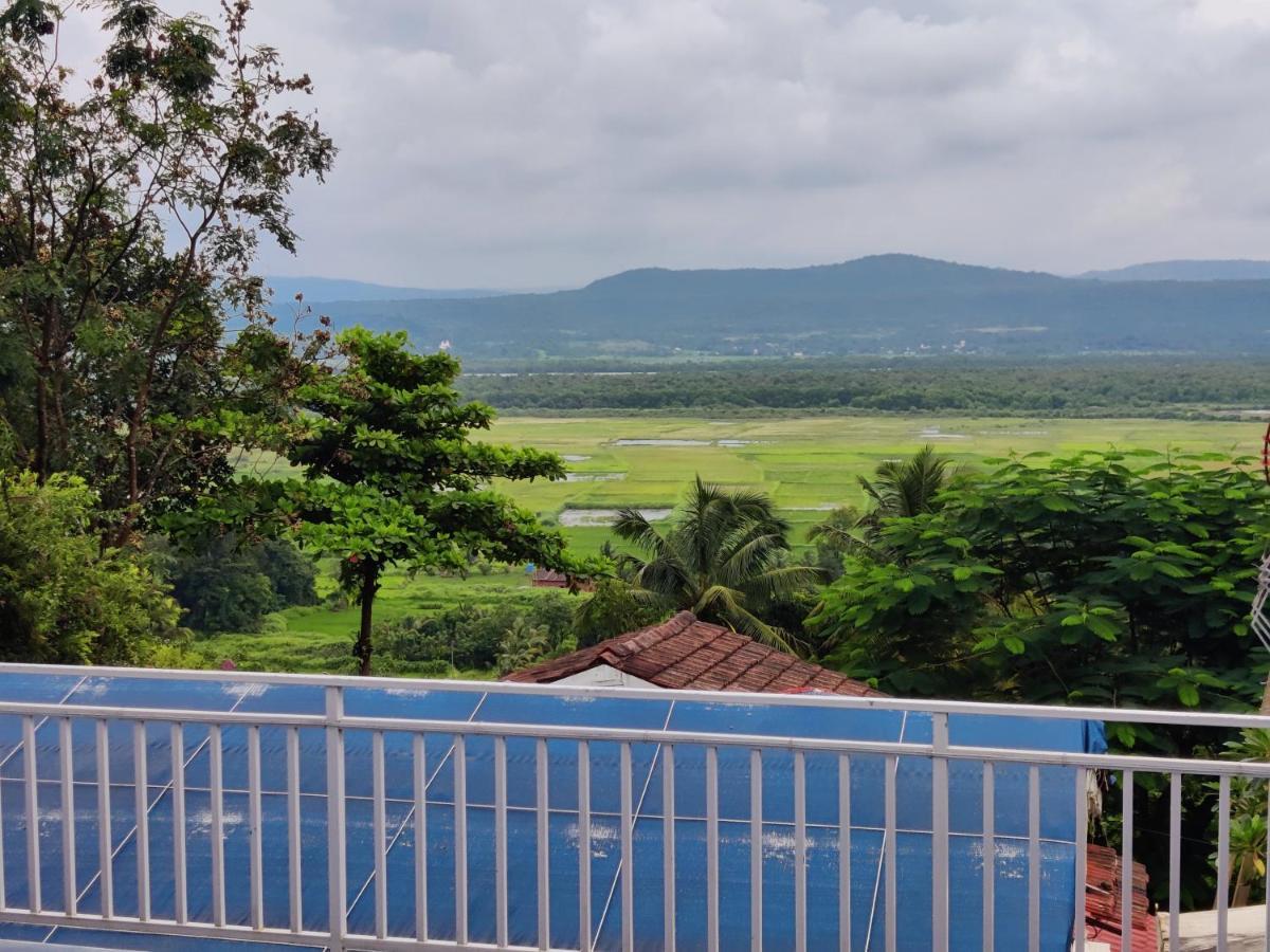 Whitehouse By Oxystays Hospitality * Alibag