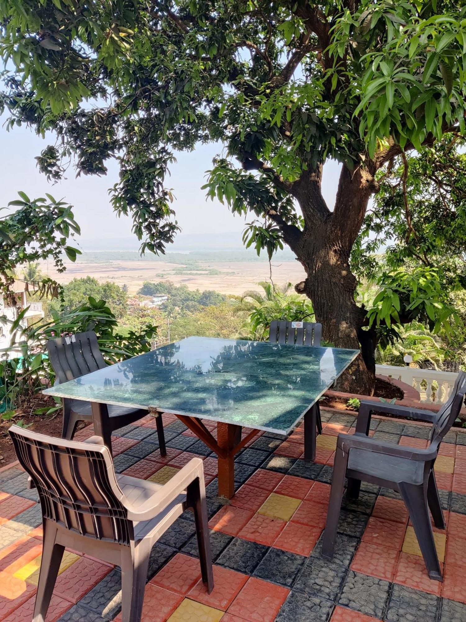 Whitehouse By Oxystays Hospitality Apartment *