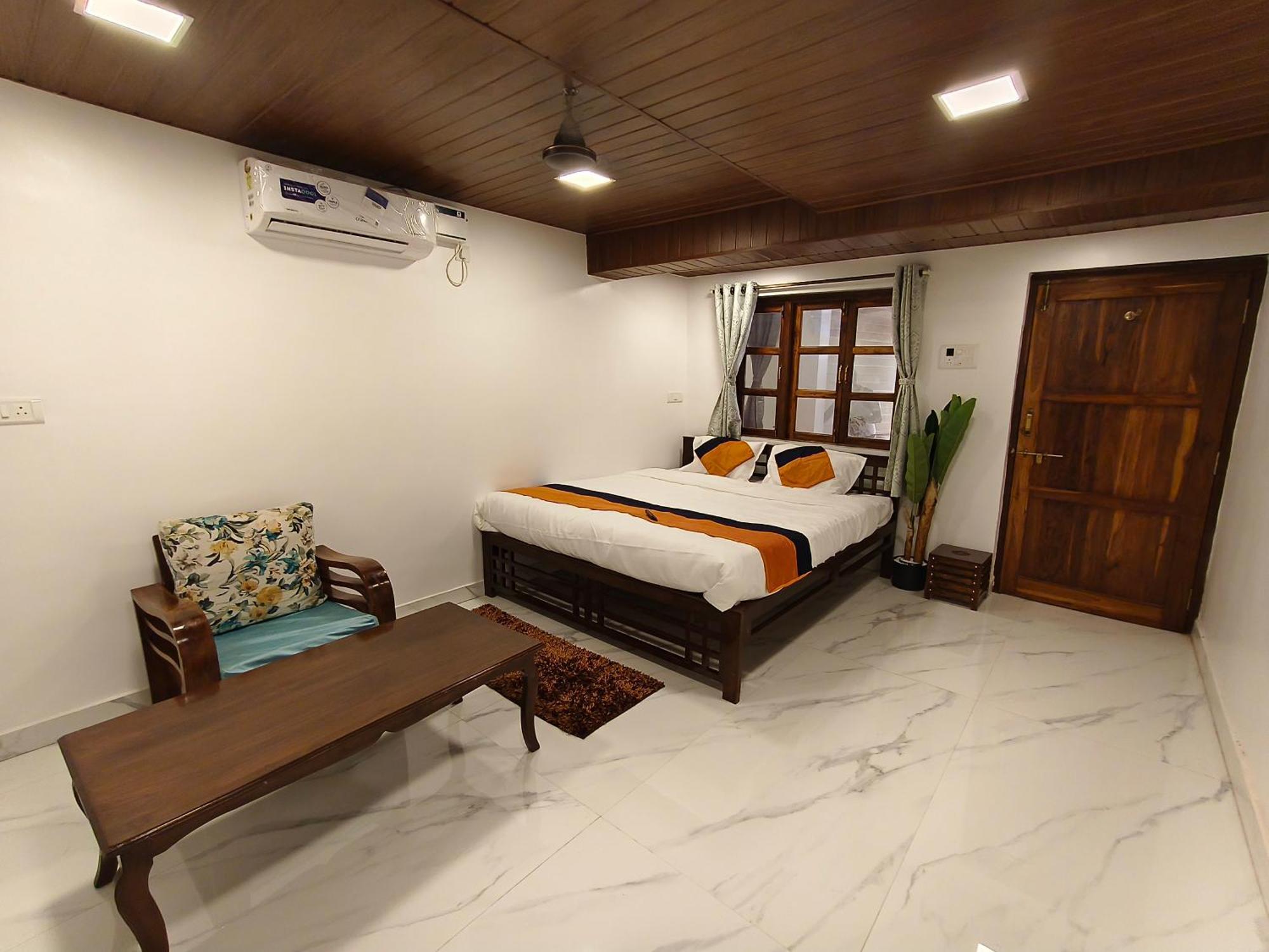 Whitehouse By Oxystays Hospitality Alibag